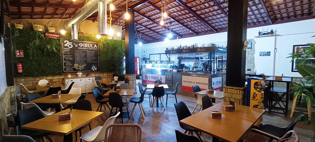 Cervecería 25 y La Pirula - Comedor Cervecería 25 y La Pirula