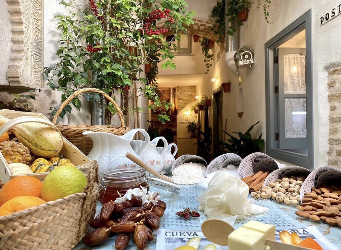 Cafetería Cueva de la Zarzamora