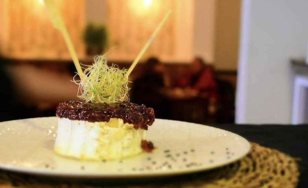 H La Toná Gastrobar