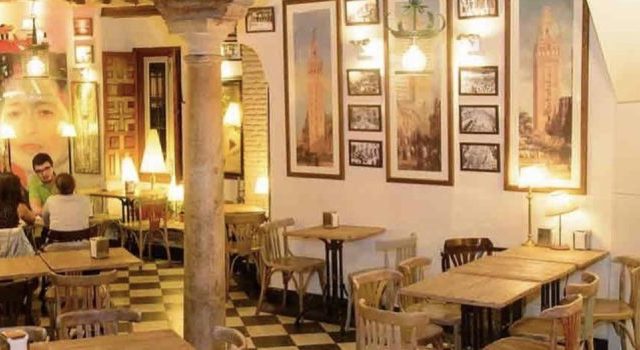 Antigüedades Bar de Tapas