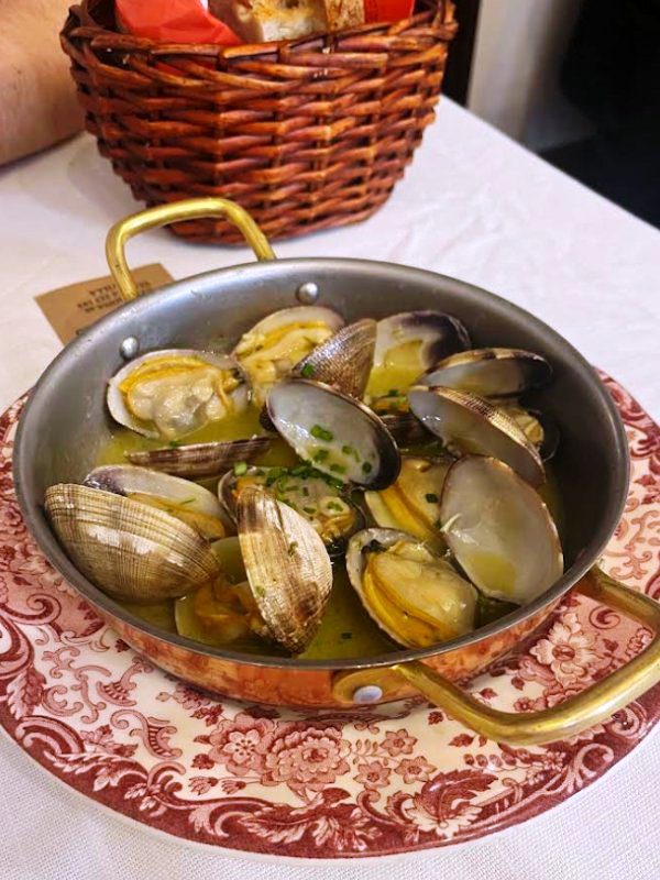 almejas a la marinera