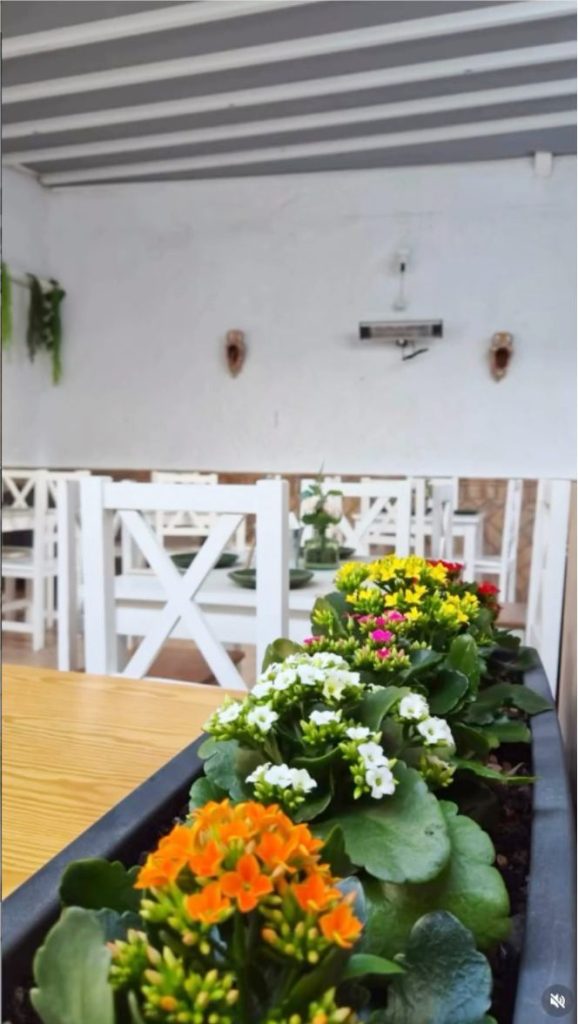 mesa_montada_la_alcuza_dos_hermanas