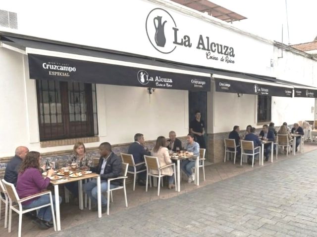 La Alcuza Restaurante en Dos Hermanas: Tradición, sabor y bienvenida a nuestro nuevo asociado.