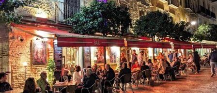 antigua-taberna-de-las-escobas-sevilla-exterior