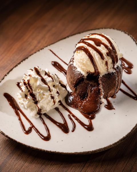 coulant-con-natilla-y-helado-de-vainilla-diman 01