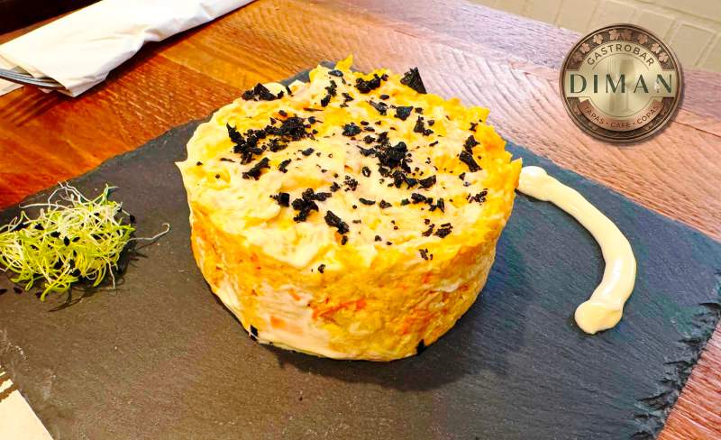 Deliciosa ensaladilla tradicional Diman Tapas en Dos Hermanas