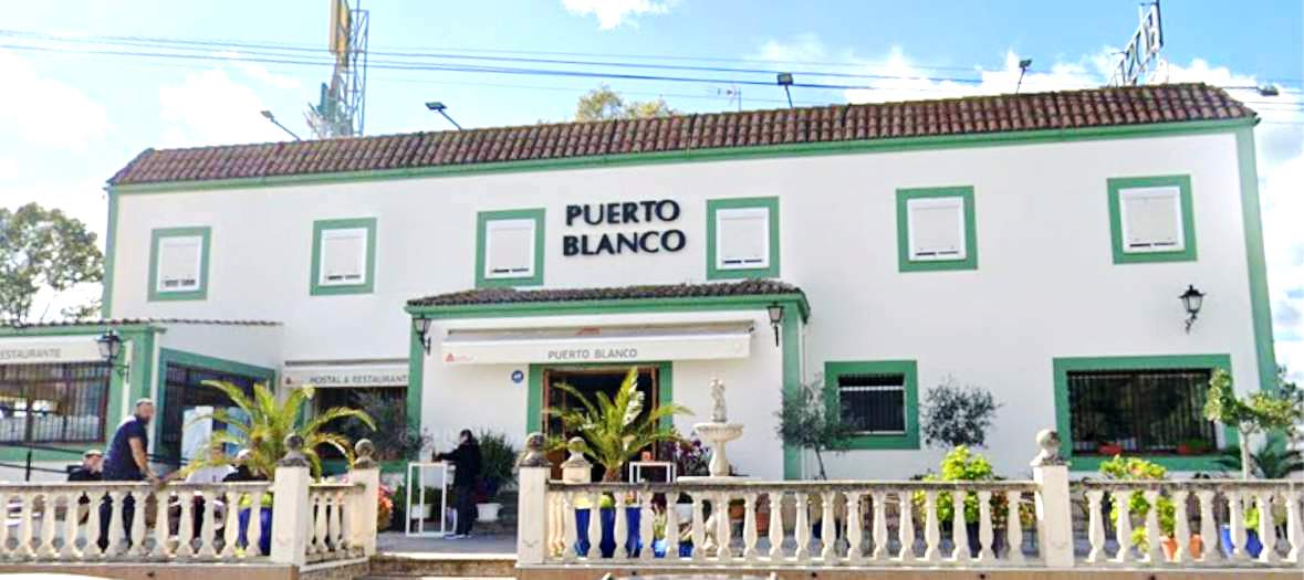 Hostal Restaurante Puerto Blanco
