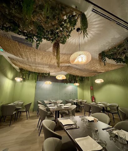 Takumi Sushi & Thai
