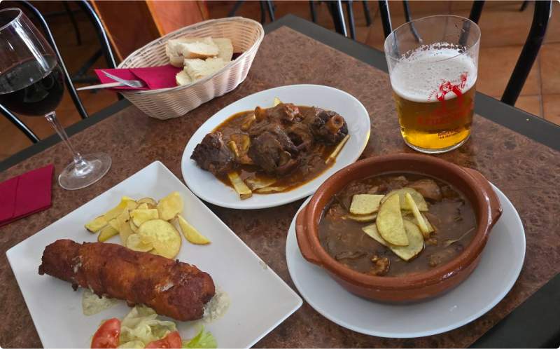 Desorden Tapas Bar